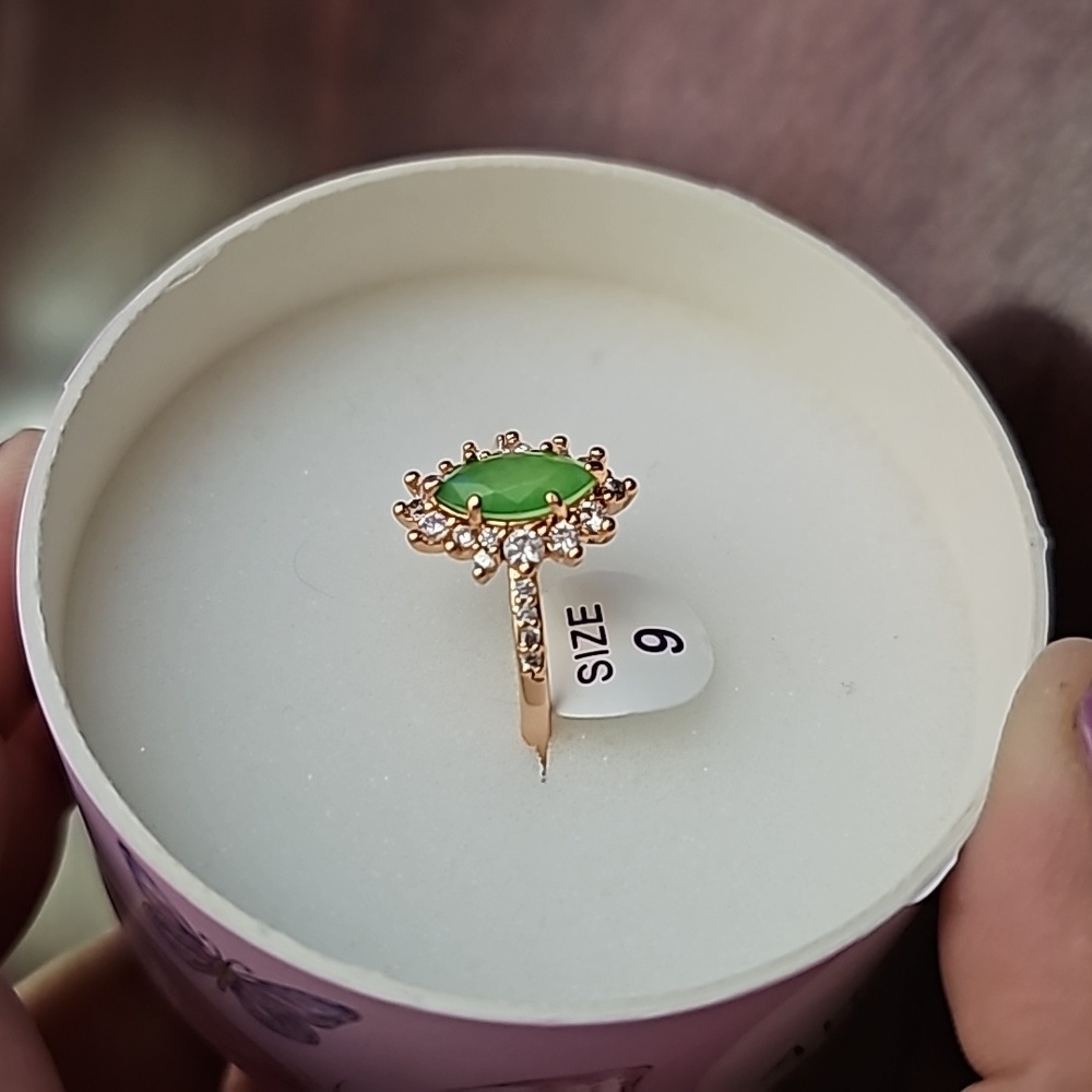 Ring - Picture 3 of 3